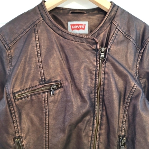 Levis Faux Leather Jacket Size Medium - Picture 3 of 15